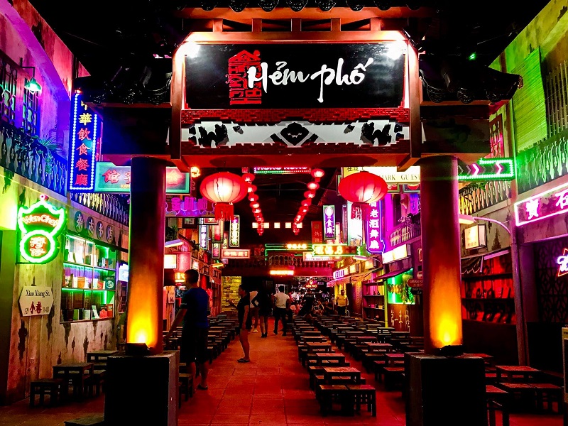 Thiết kế quán cafe phong cách Hongkong khiến giới trẻ phát cuồng